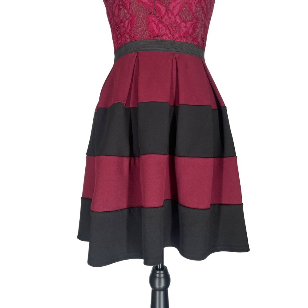 Speechless - Red Dress - Mid - Small - Picture 7 of 12